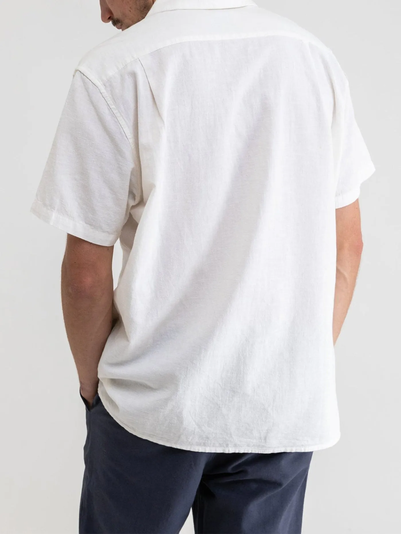 Classic Linen Short Sleeve Buttondown Shirt