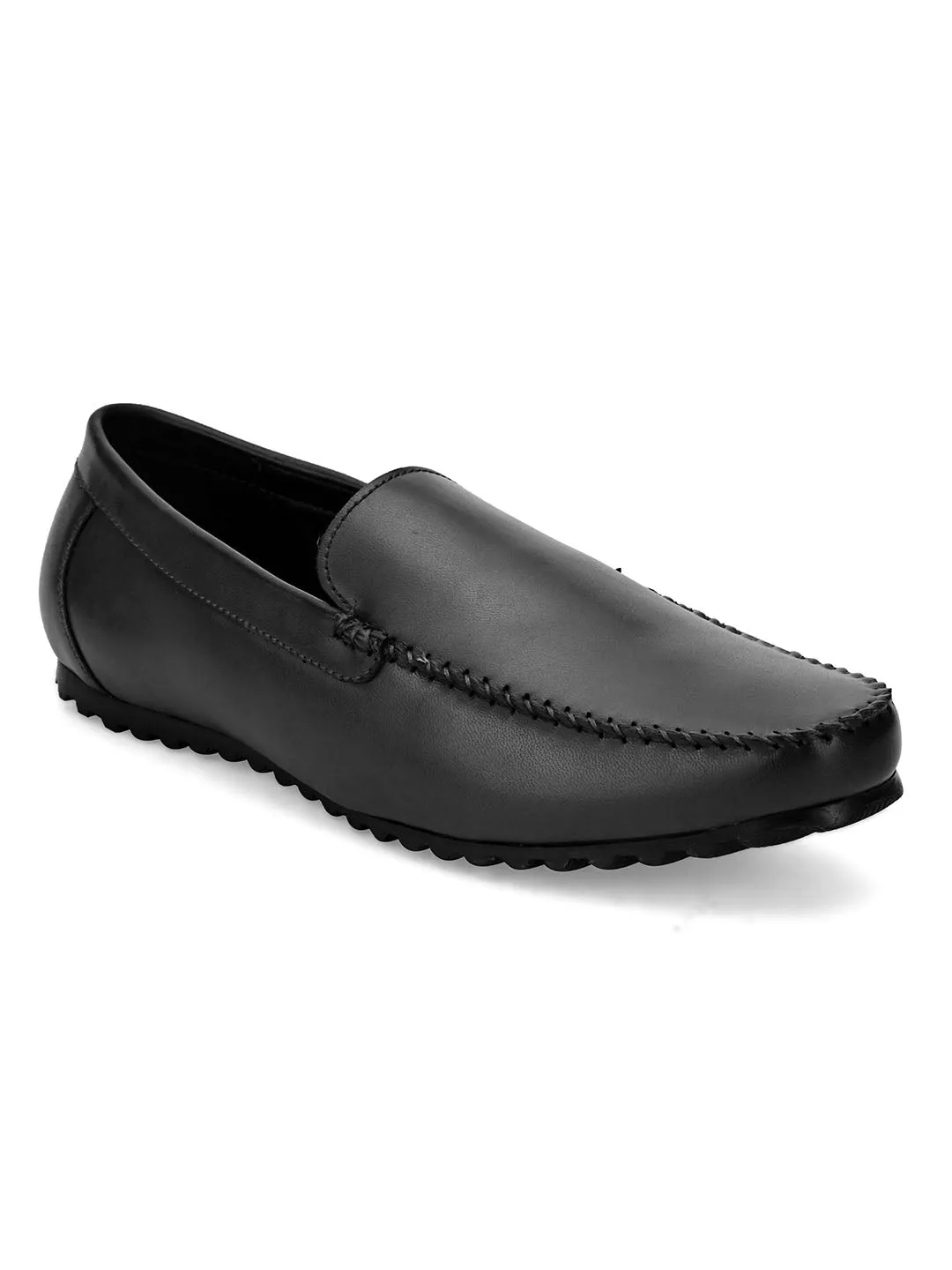 Dart Black Solid Loafers