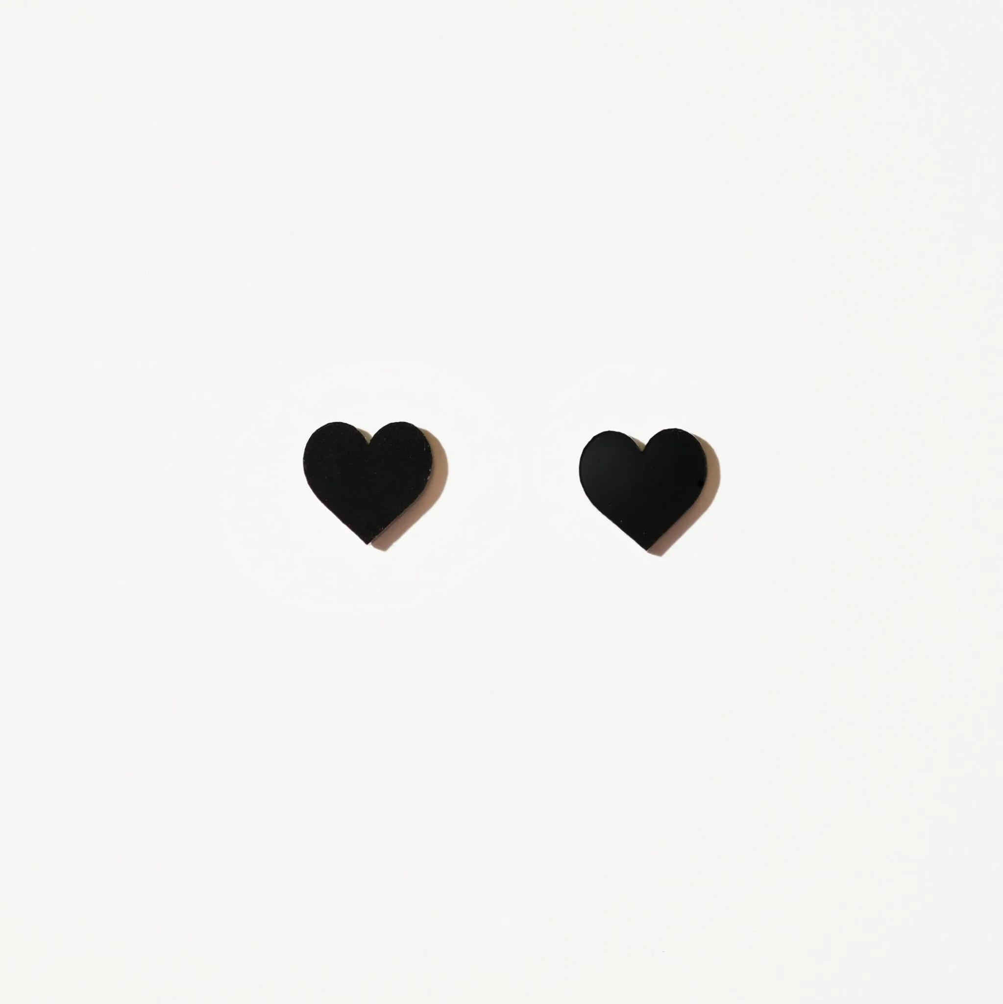 Heart Stud Earrings - Black