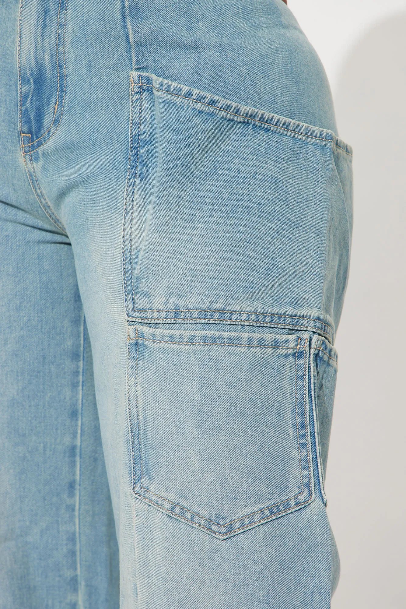 Practically Perfect Baggy Jeans - Light Wash