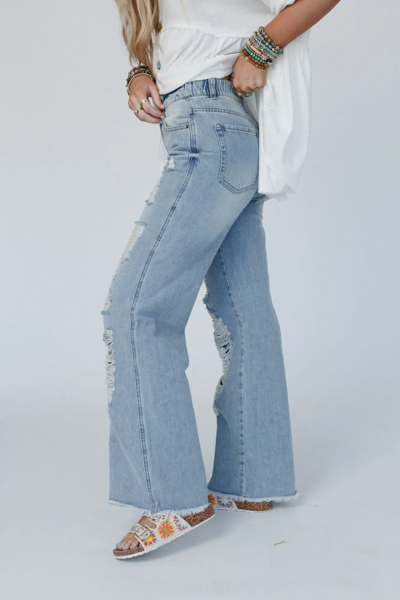 Rebel Distressed Jeans - Light Denim