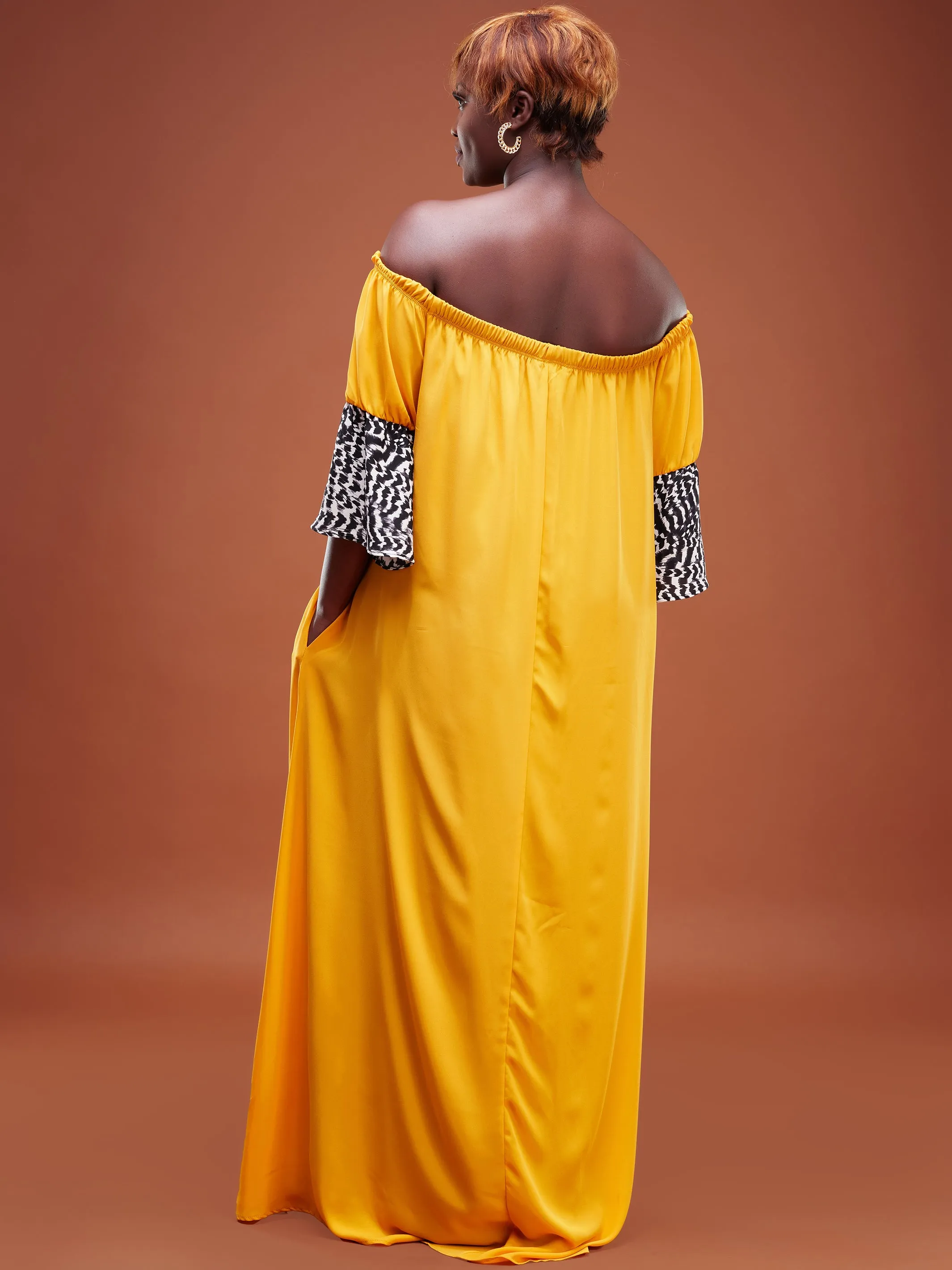 Safari Ayana 3/4 Sleeved Off Shoulder Tent Maxi Dress - Mustard/ Black Print