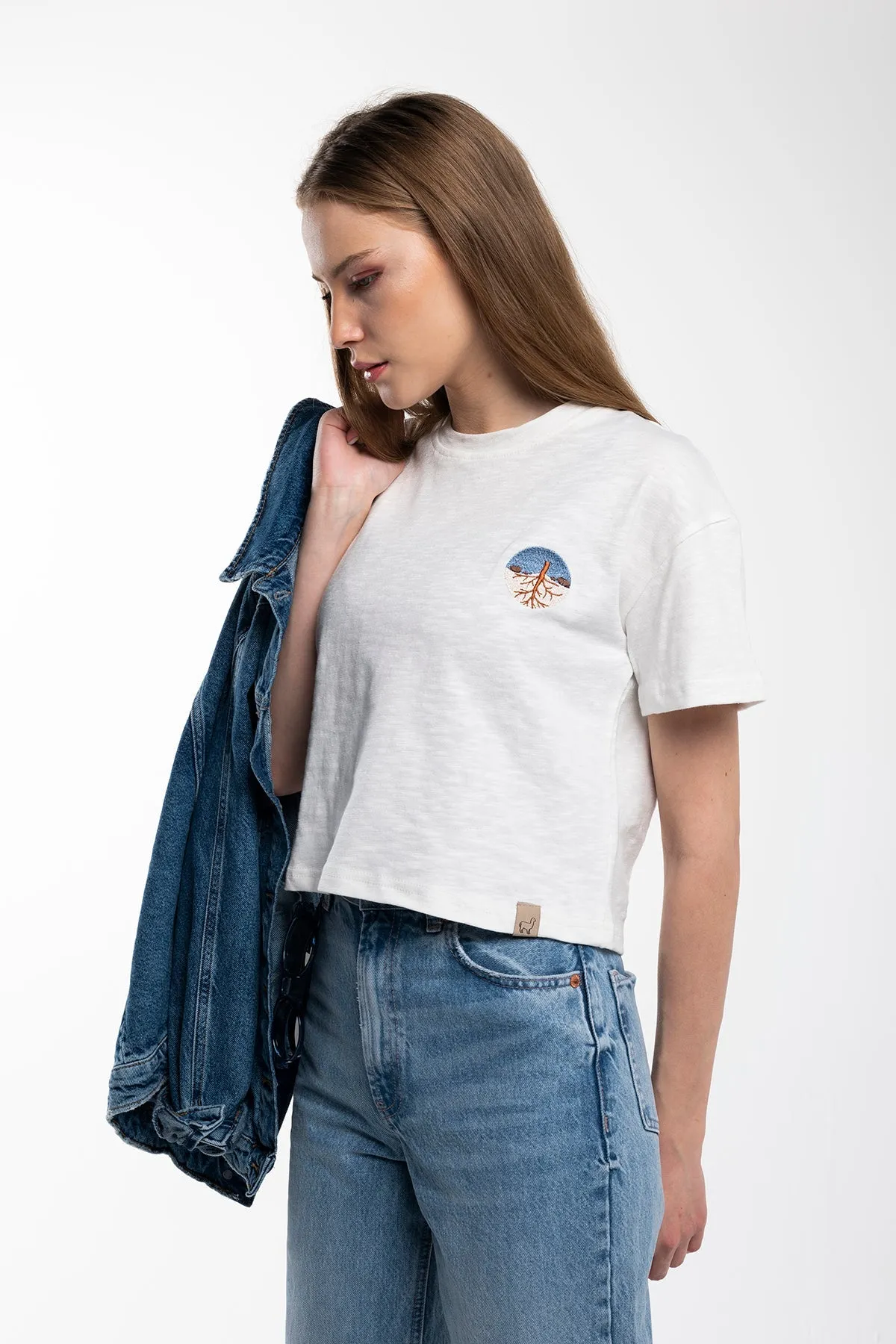 White Nature Embroidery T-Shirt